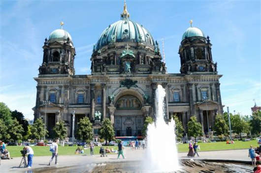 <a style='color:#2f2f2f;cursor:pointer;' href='/'>德國移民</a>柏林城市，上學(xué)參考大學(xué)一覽