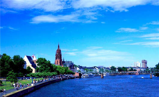 集購物醫療等為一體的法蘭克福旅游