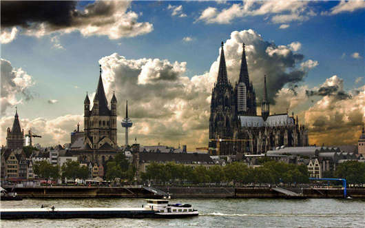 德國科隆奇怪的政客聲明：我們不能犯錯誤啦！